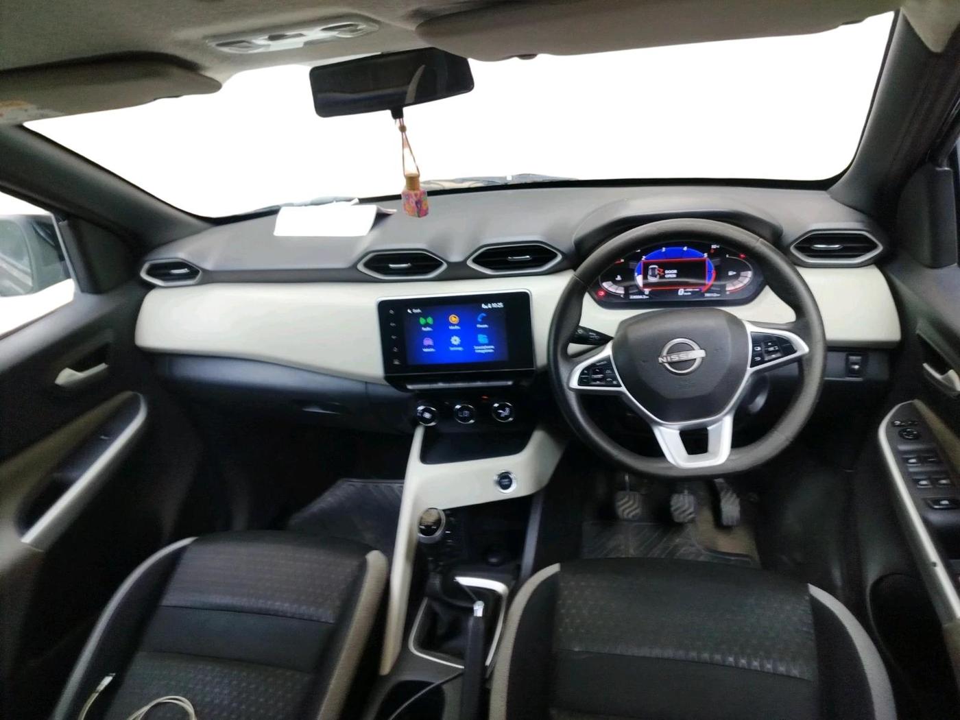 2021 Nissan MAGNITE XV TURBO, Petrol, Manual, 70,112 km, interior
