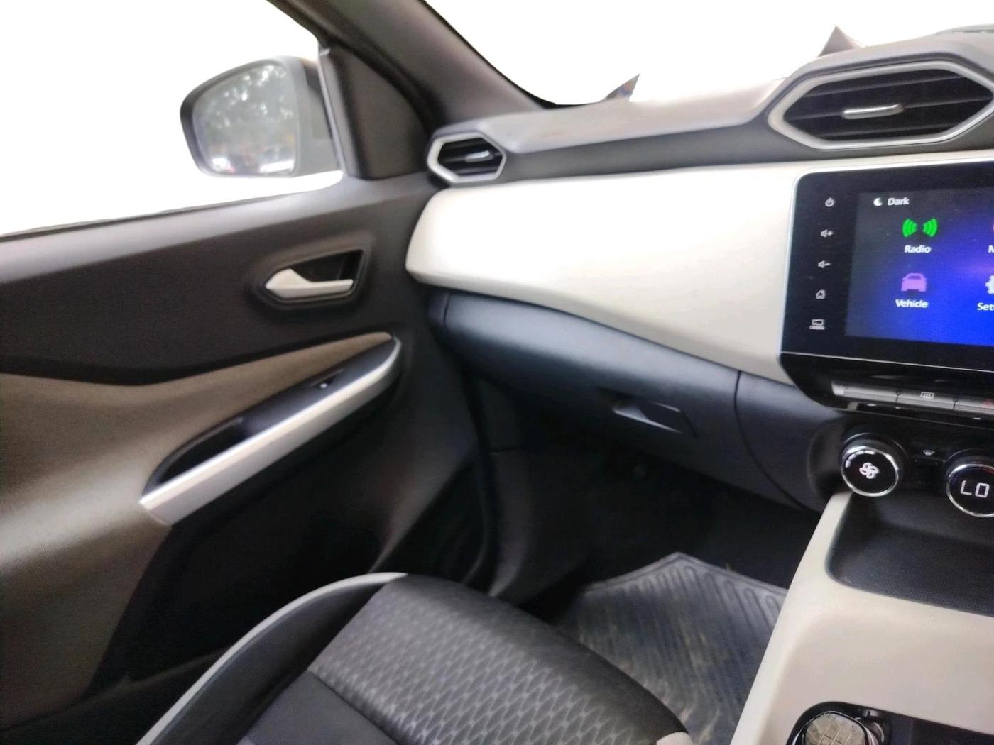 2021 Nissan MAGNITE XV TURBO, Petrol, Manual, 70,112 km, interior