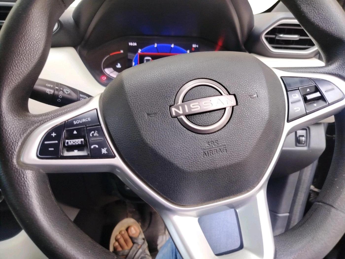 2021 Nissan MAGNITE XV TURBO, Petrol, Manual, 70,112 km, interior