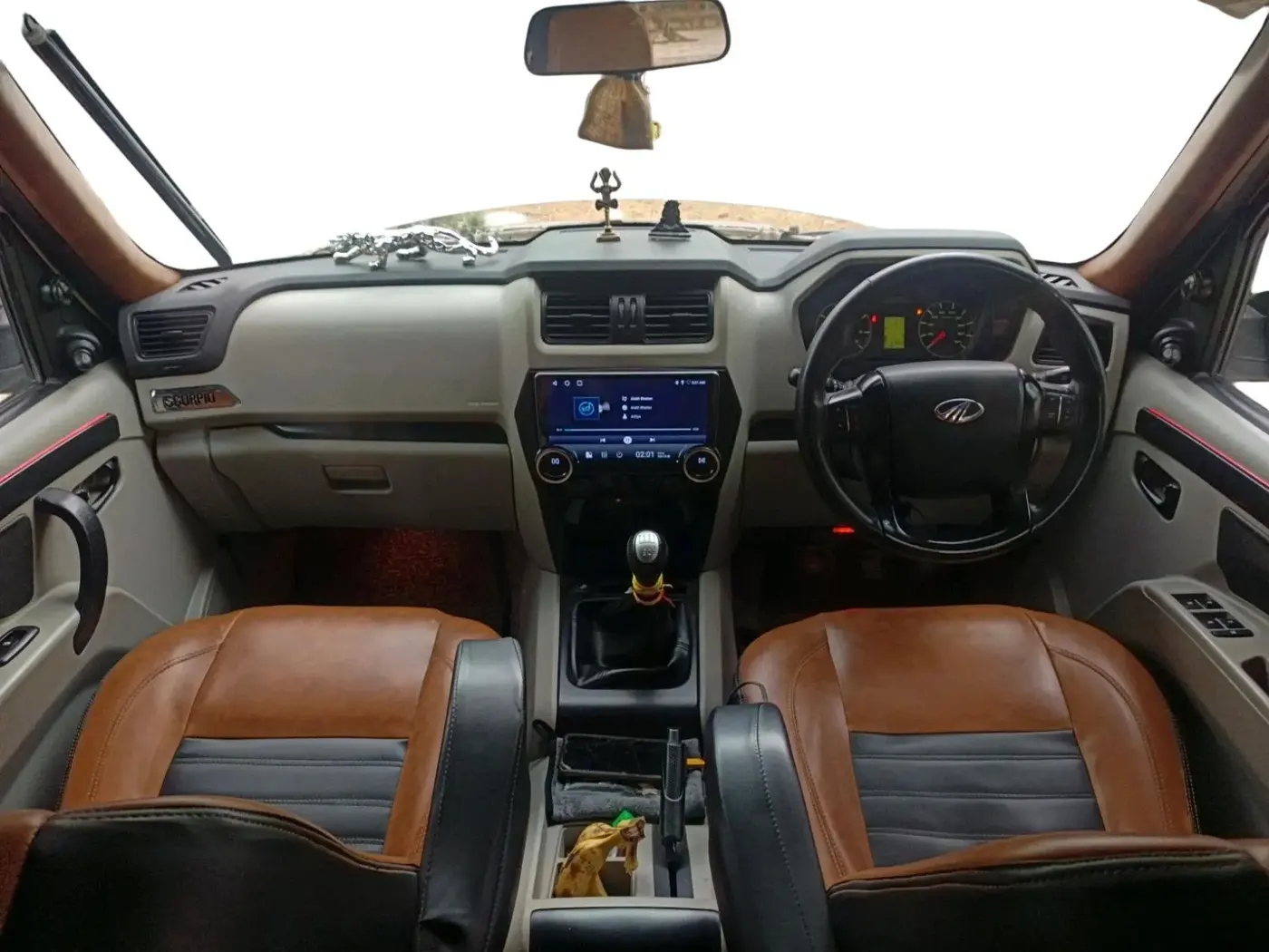 2020 Mahindra Scorpio S5, Diesel, Manual, 91,803 km, interior
