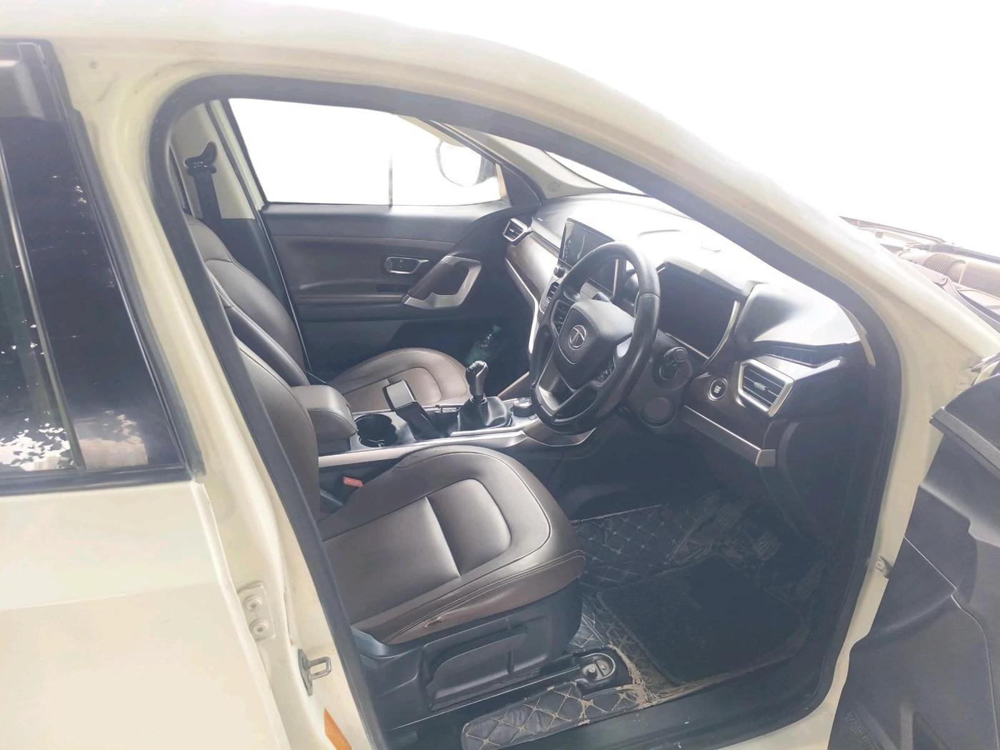 2019 Tata Harrier XZ 2.0L, Diesel, Manual, 72,480 km, interior