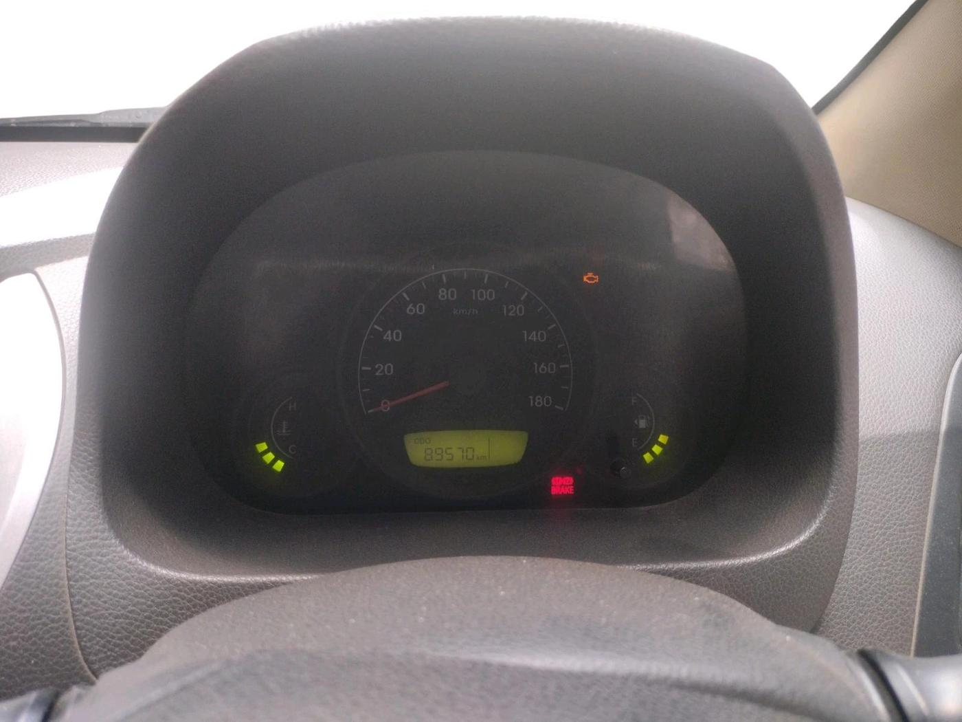 2013 Hyundai Eon ERA +, Petrol, Manual, 89,570 km, interior