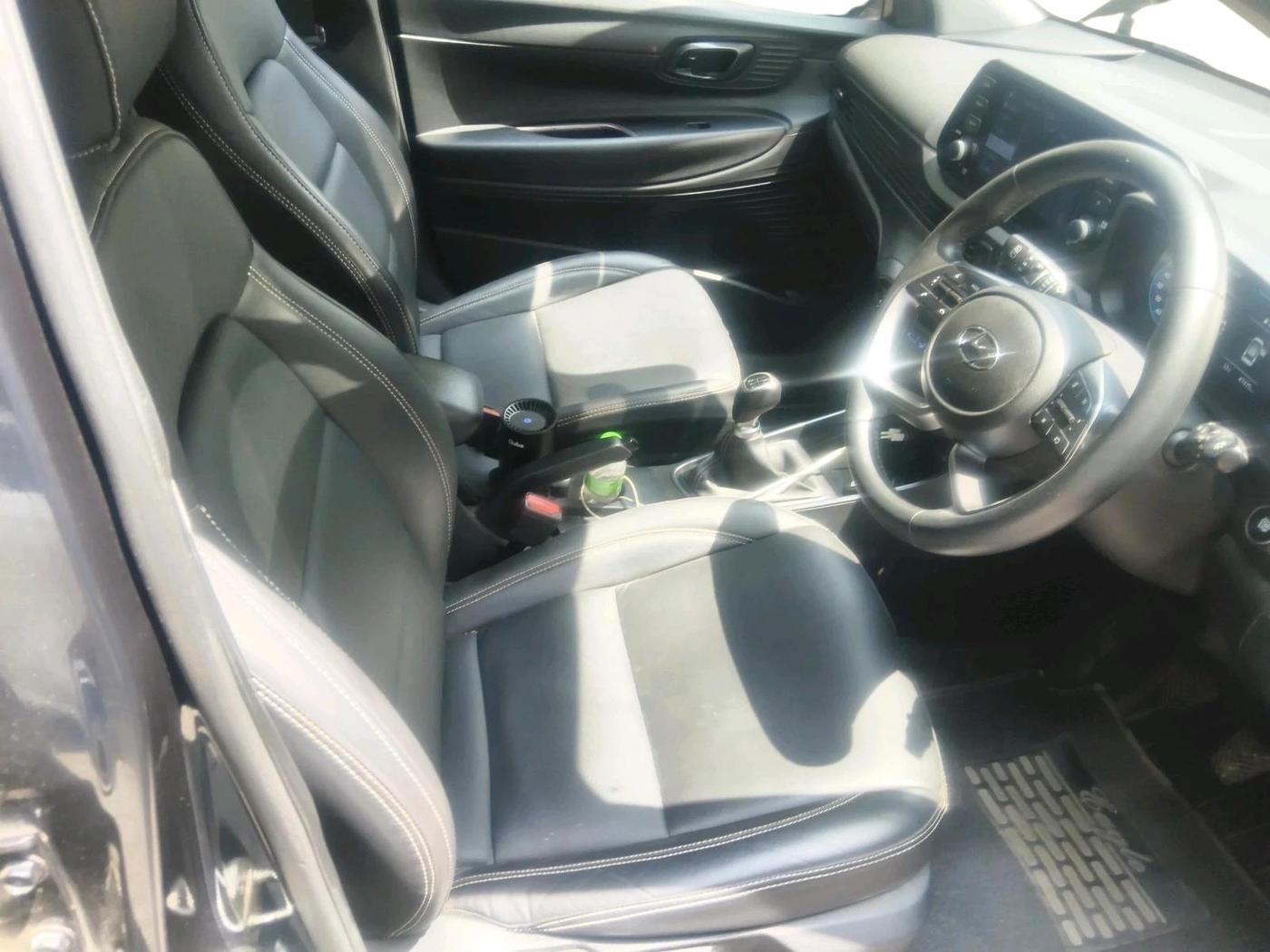 2022 Hyundai NEW I20 ASTA 1.2 MT, Petrol, Manual, 47,475 km, interior