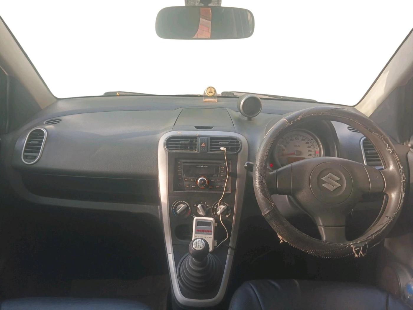2011 Maruti Ritz VXI, CNG, Manual, 37,539 km, interior