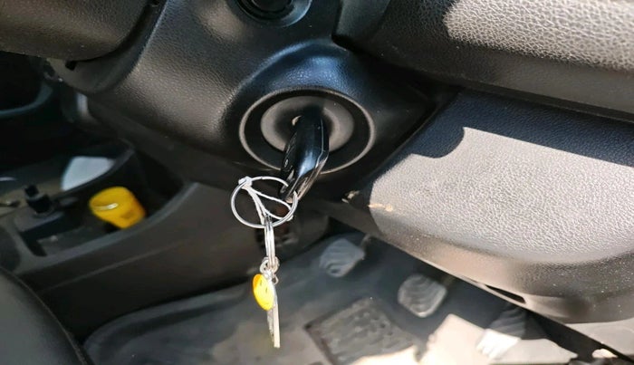 2019 Renault Kwid RXL, Petrol, Manual, 69,520 km, interior