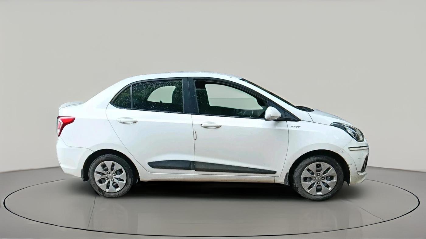 2016 Hyundai Xcent S 1.2 SPECIAL EDITION, Petrol, Manual, 54,599 km, exterior