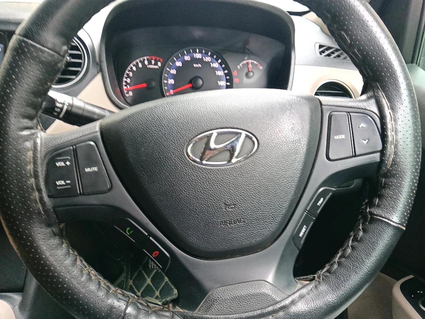 2016 Hyundai Xcent S 1.2 SPECIAL EDITION, Petrol, Manual, 54,599 km, interior