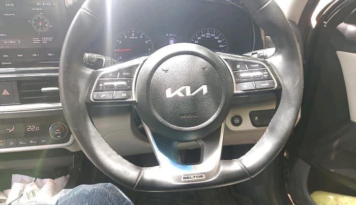 2022 KIA SELTOS HTX 1.5 PETROL, Petrol, Manual, 54,303 km, interior