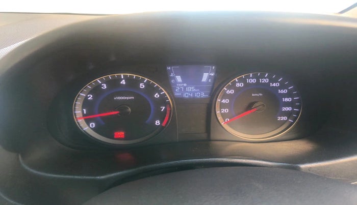 2014 Hyundai Verna FLUIDIC 1.4 VTVT, Petrol, Manual, 1,04,103 km, interior