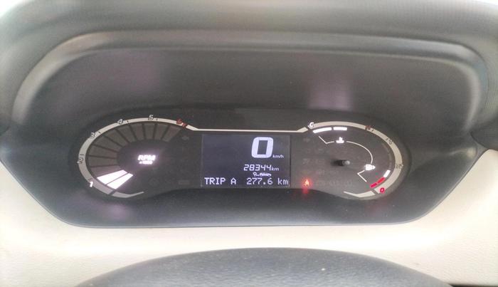 2022 Nissan MAGNITE XE, CNG, Manual, 28,344 km, interior