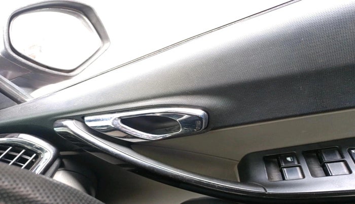 2018 Tata Tiago XZ PETROL, CNG, Manual, 79,157 km, interior