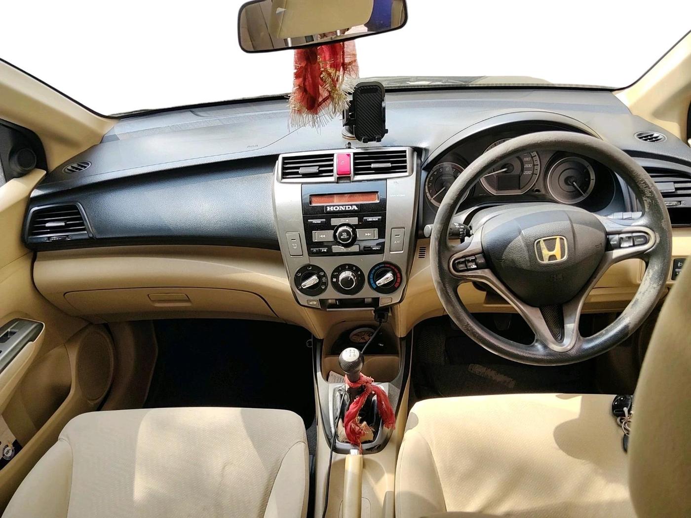 2012 Honda City 1.5L I-VTEC V MT, Petrol, Manual, 1,28,885 km, interior