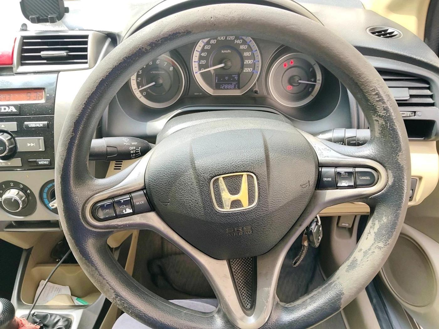 2012 Honda City 1.5L I-VTEC V MT, Petrol, Manual, 1,28,885 km, interior
