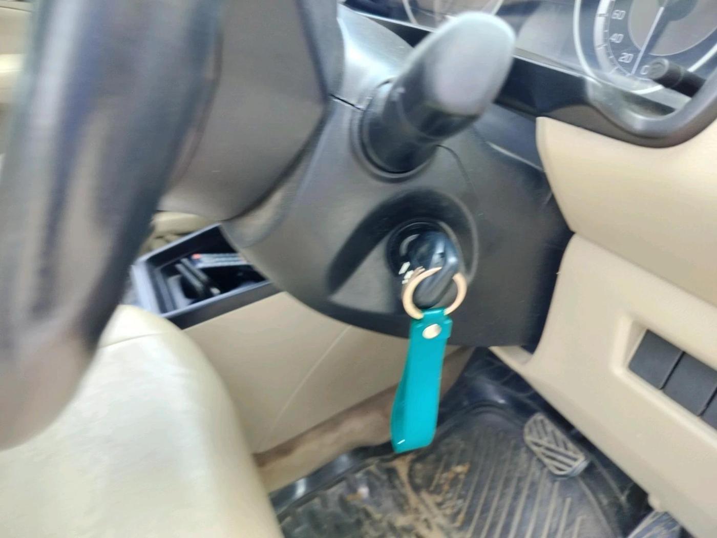 2017 Maruti Dzire VXI AMT, Petrol, Automatic, 1,03,772 km, interior