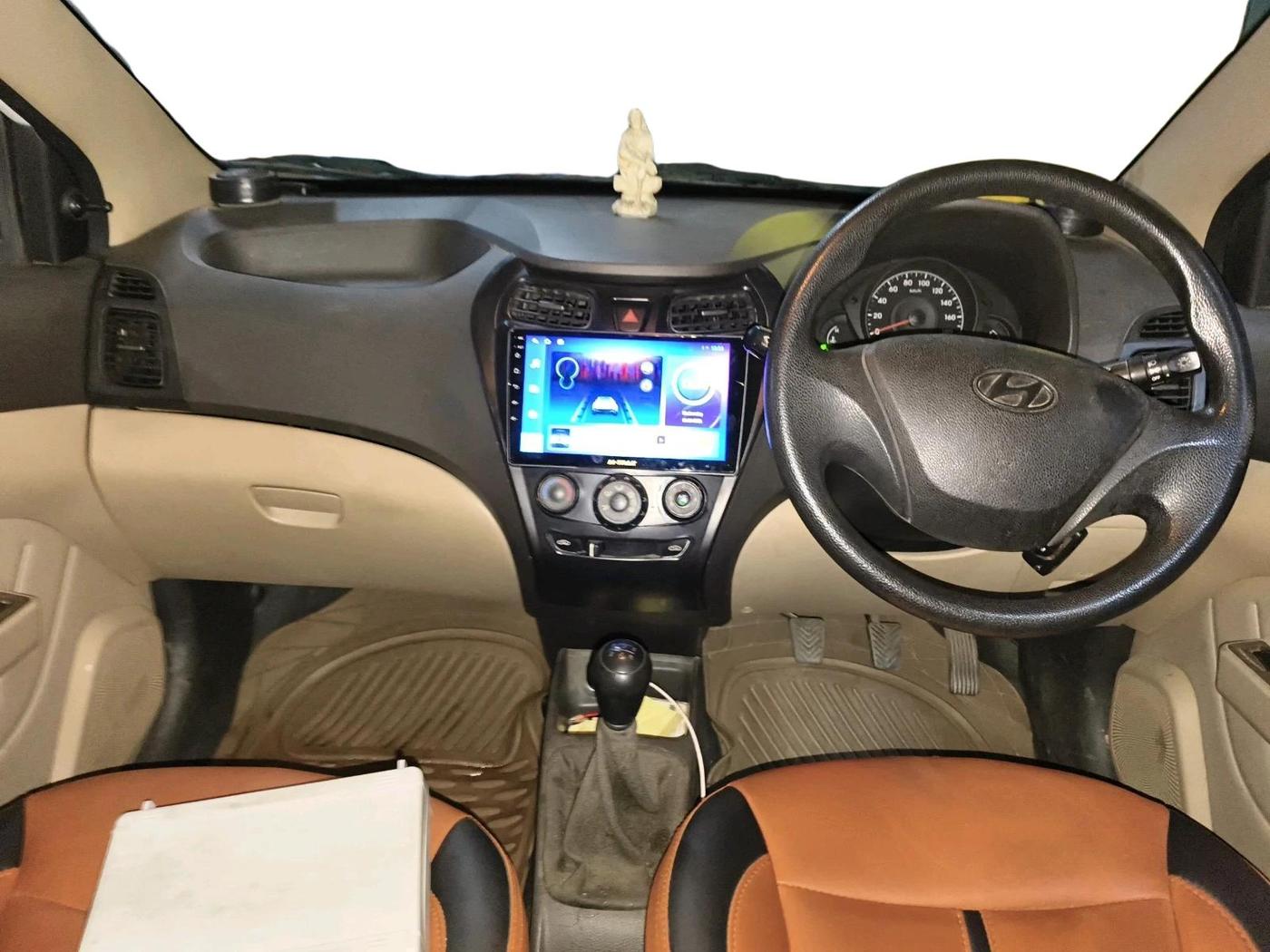 2014 Hyundai Eon D-LITE+, Petrol, Manual, 1,19,189 km, interior