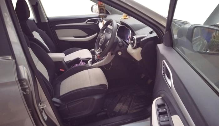 2025 MG ASTOR Sprint 1.5 MT (Ivory), Petrol, Manual, 2,760 km, interior