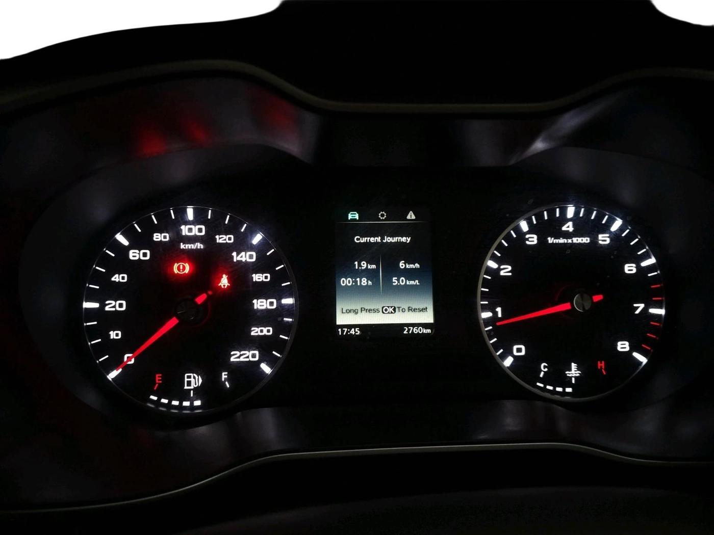 2025 MG ASTOR Sprint 1.5 MT (Ivory), Petrol, Manual, 2,760 km, interior
