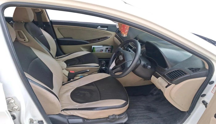 2015 Hyundai Verna FLUIDIC 4S 1.6 VTVT S(O), Petrol, Manual, 50,155 km, interior