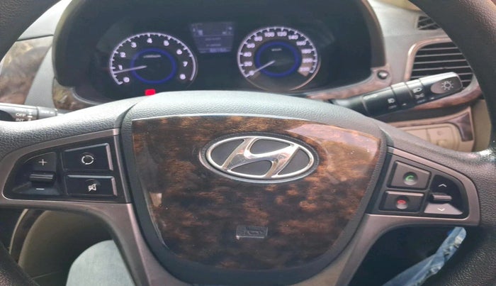 2015 Hyundai Verna FLUIDIC 4S 1.6 VTVT S(O), Petrol, Manual, 50,155 km, interior