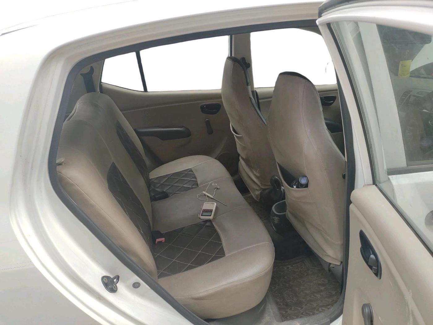 2011 Hyundai i10 ERA 1.1, Petrol, Manual, 82,061 km, interior