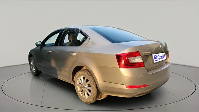 2016 Skoda Octavia Elegance 2.0 TDI AT, Diesel, Automatic, 1,00,955 km, exterior