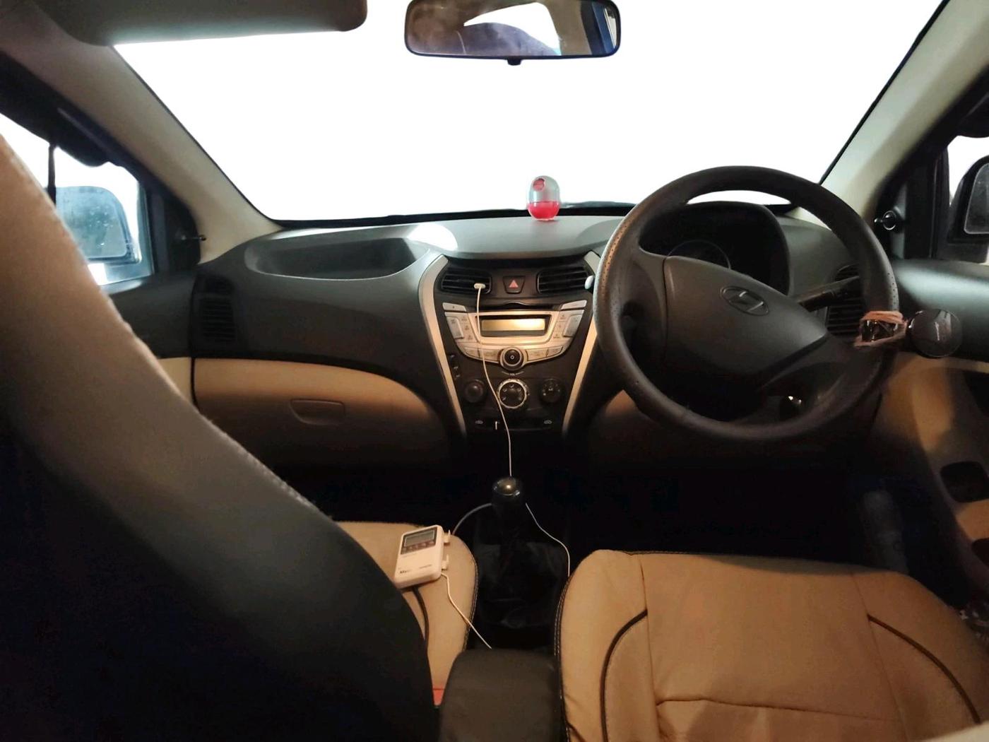 2013 Hyundai Eon MAGNA +, CNG, Manual, 89,263 km, interior