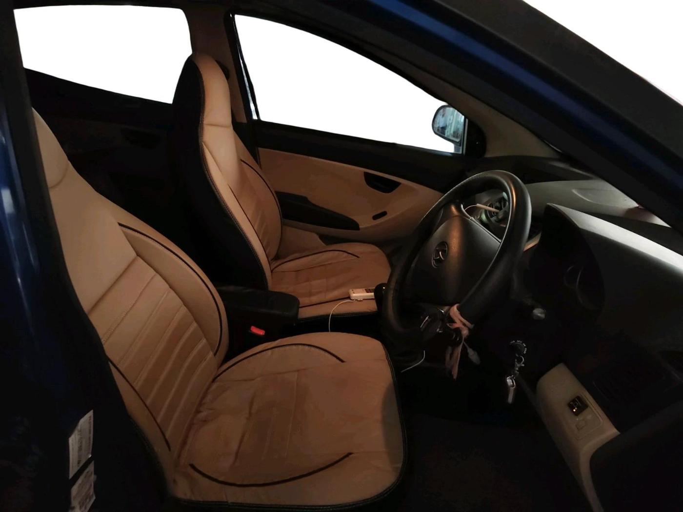 2013 Hyundai Eon MAGNA +, CNG, Manual, 89,263 km, interior