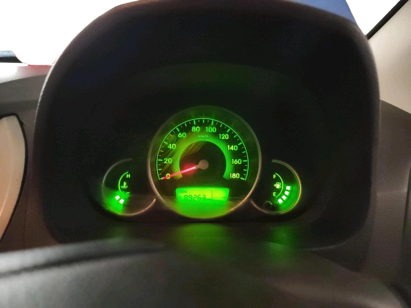 2013 Hyundai Eon MAGNA +, CNG, Manual, 89,263 km, interior