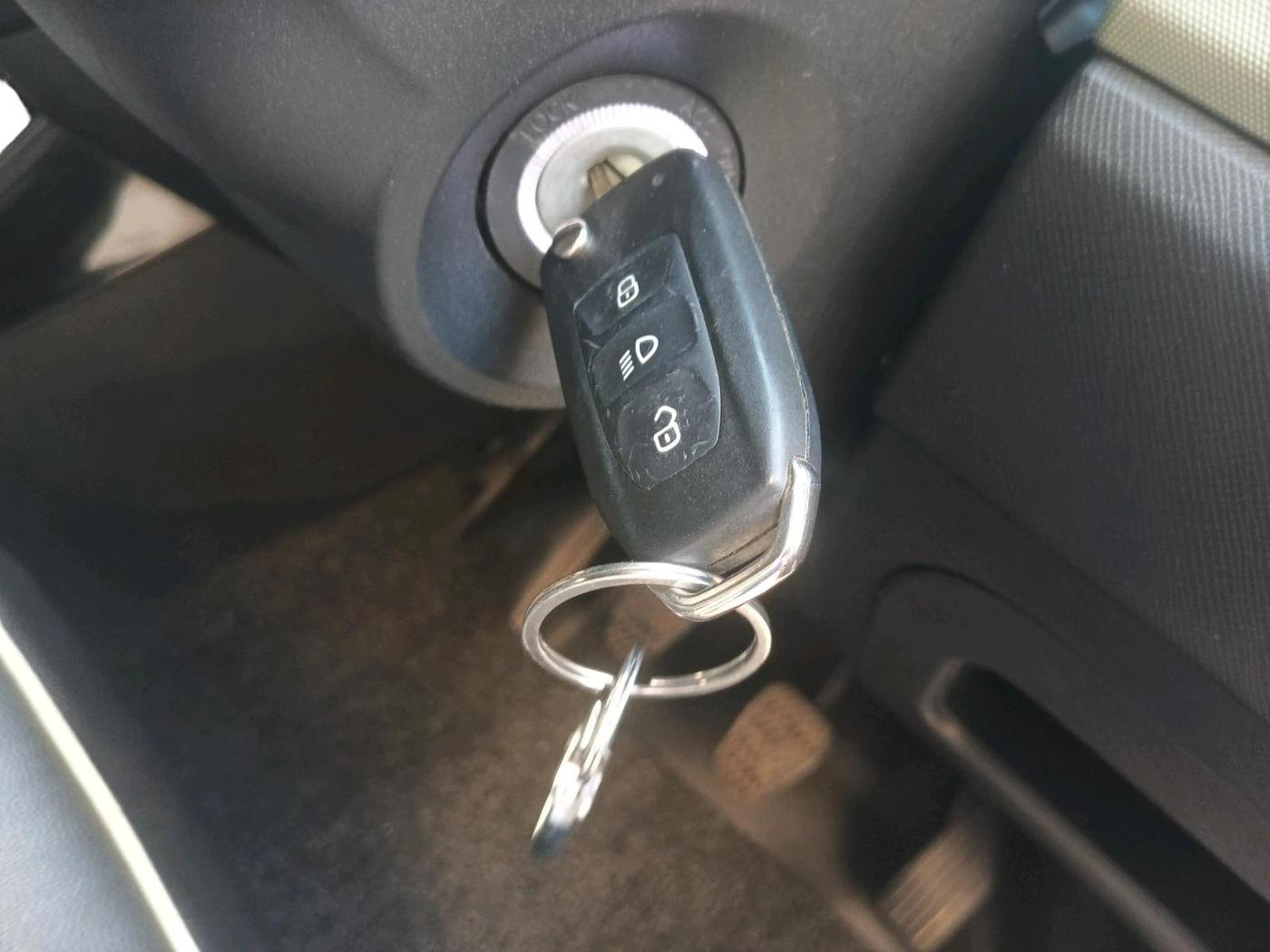 2024 Tata PUNCH Adventure (S), Petrol, Manual, 13,561 km, interior