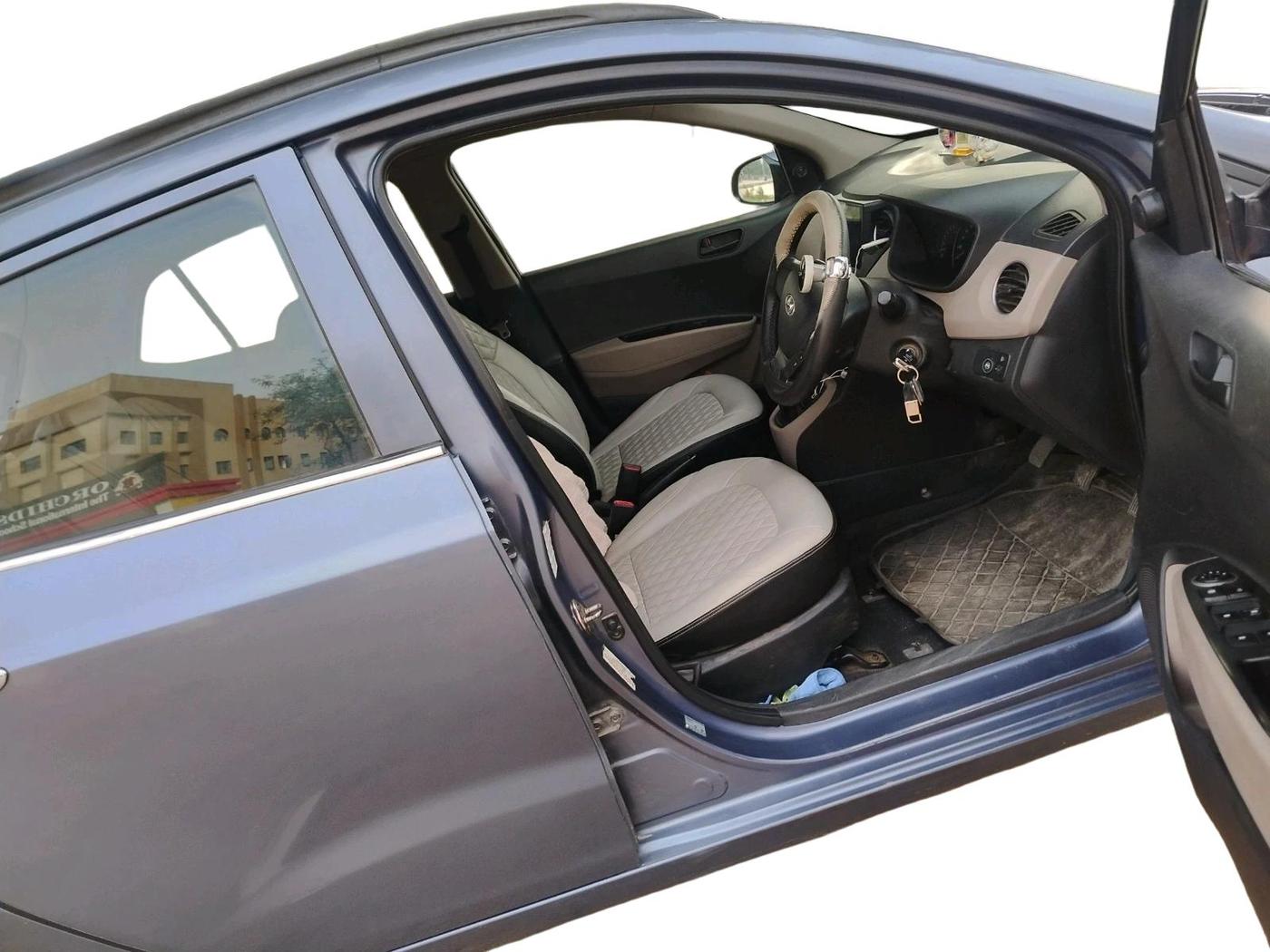 2013 Hyundai Grand i10 MAGNA 1.2 KAPPA VTVT, CNG, Manual, 1,04,764 km, interior