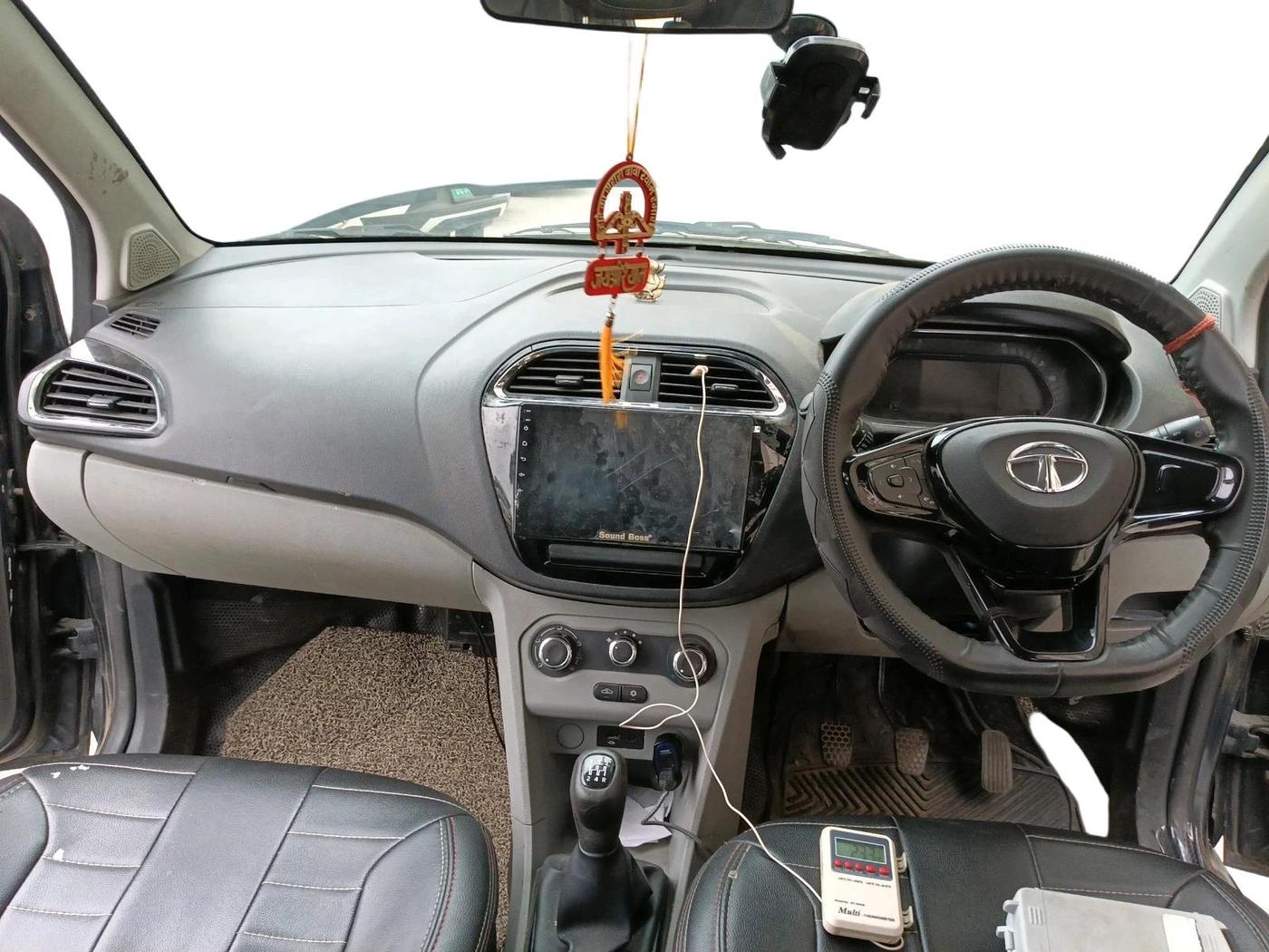 2021 Tata Tiago XT (O) PETROL, Petrol, Manual, 69,988 km, interior