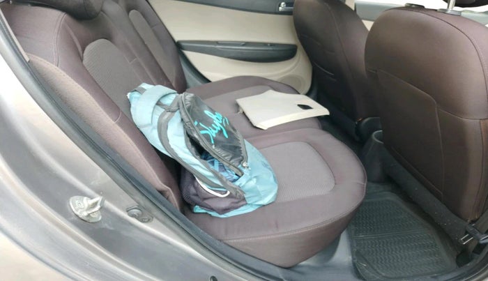 2013 Hyundai i20 SPORTZ 1.2, Petrol, Manual, 82,759 km, interior