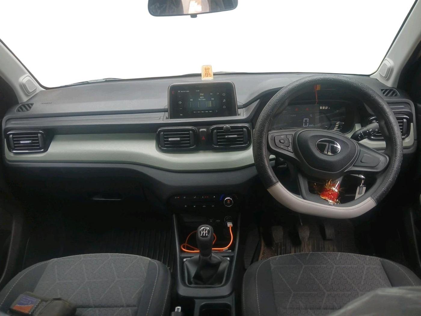 2025 Tata PUNCH Adventure Plus, Petrol, Manual, 5,652 km, interior