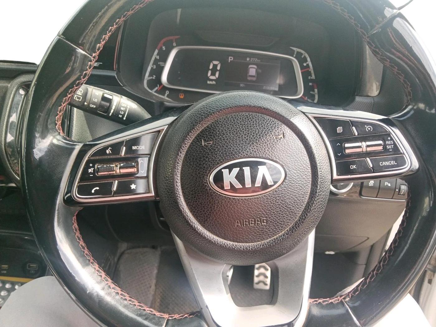 2020 KIA SONET GTX PLUS 1.5 AT, Diesel, Automatic, 2,13,897 km, interior