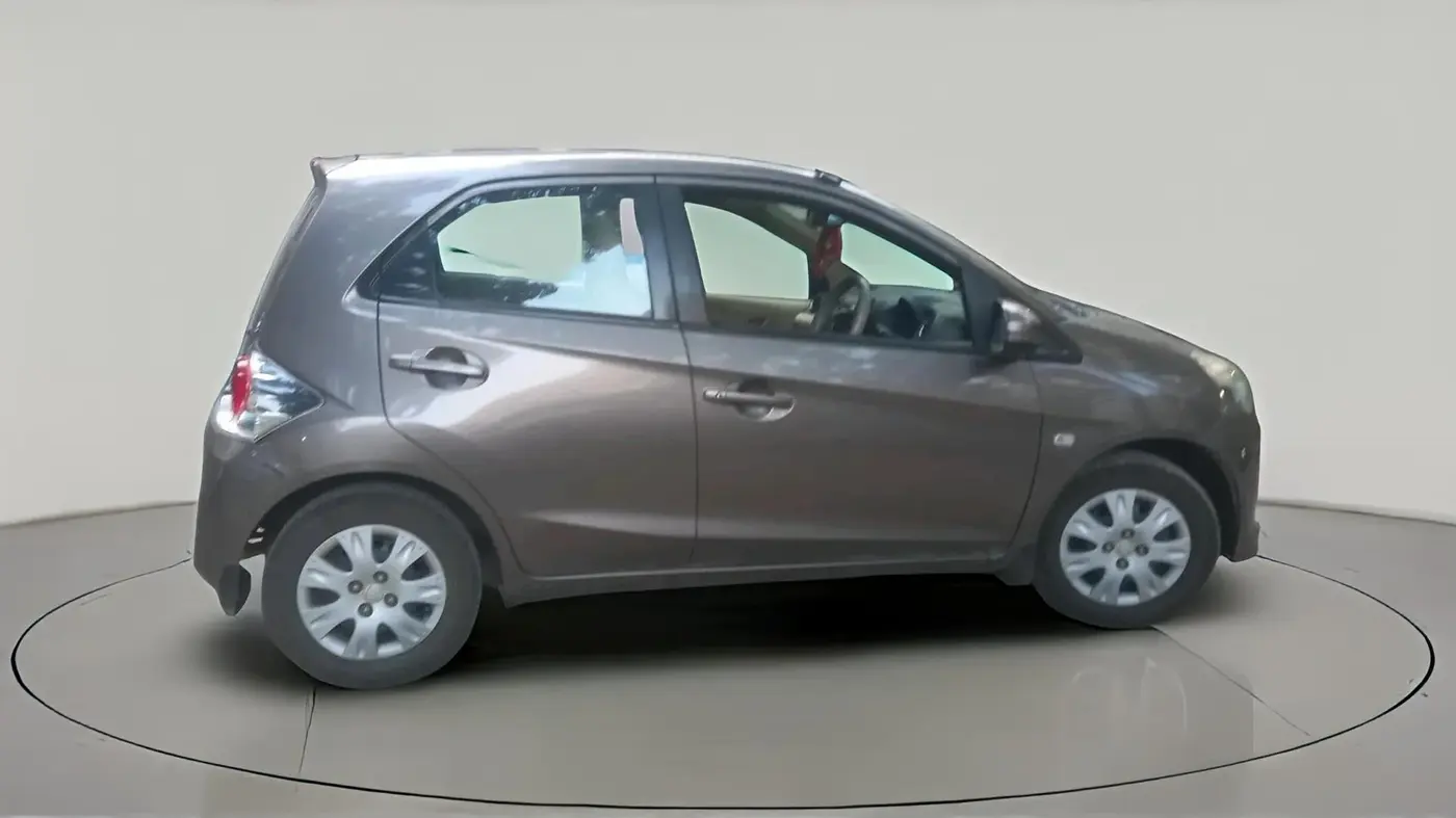 2015 Honda Brio S MT, Petrol, Manual, 27,526 km, exterior