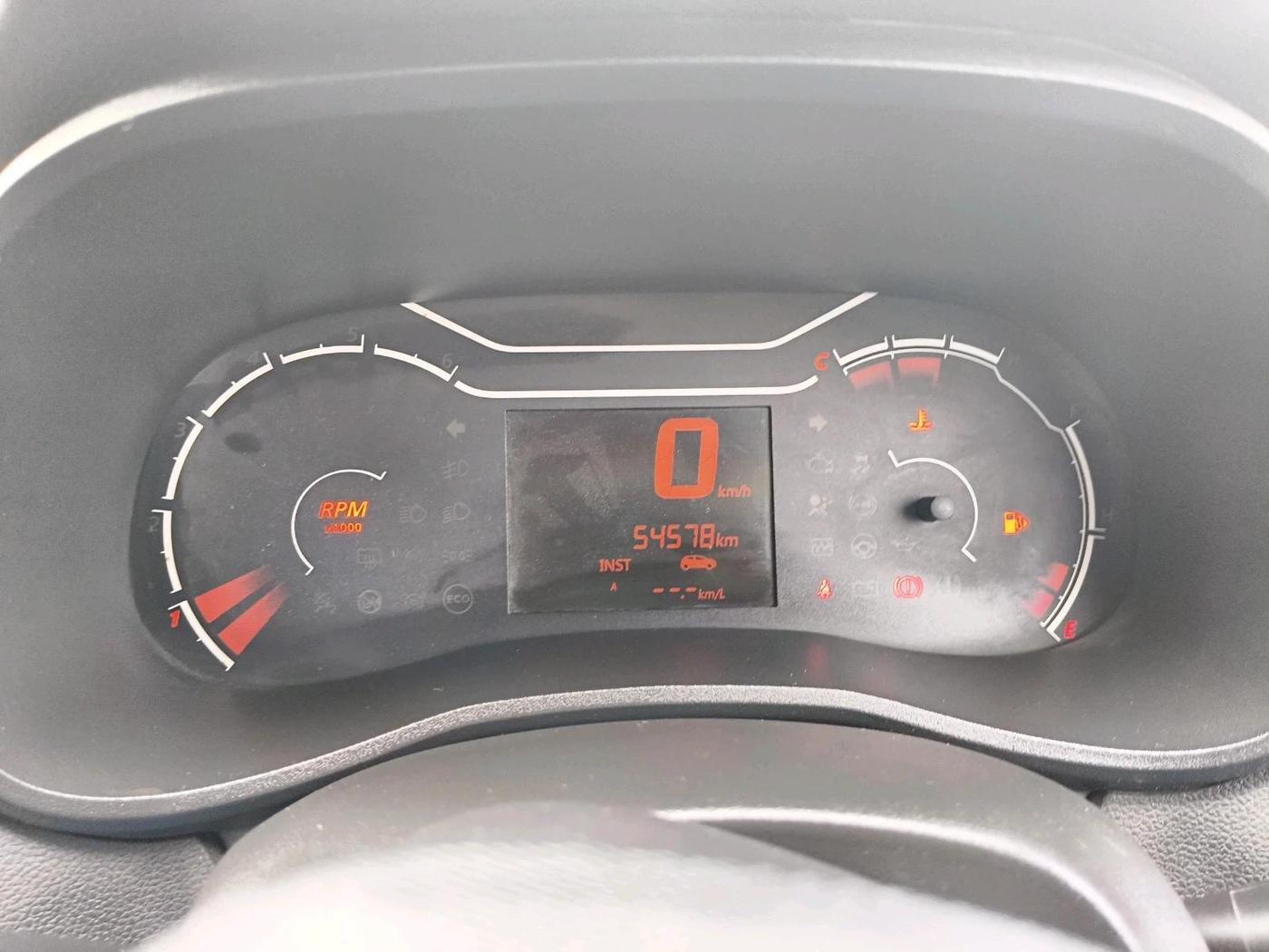 2020 Renault Kwid RXL, Petrol, Manual, 54,578 km, interior