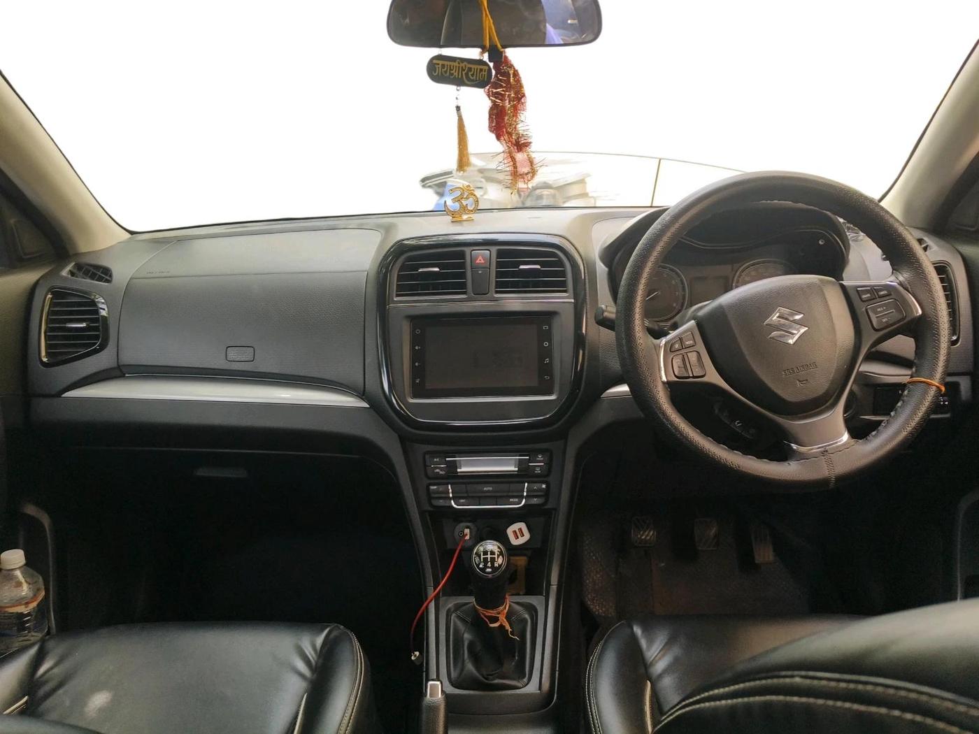 2020 Maruti Vitara Brezza ZXI, Petrol, Manual, 44,935 km, interior