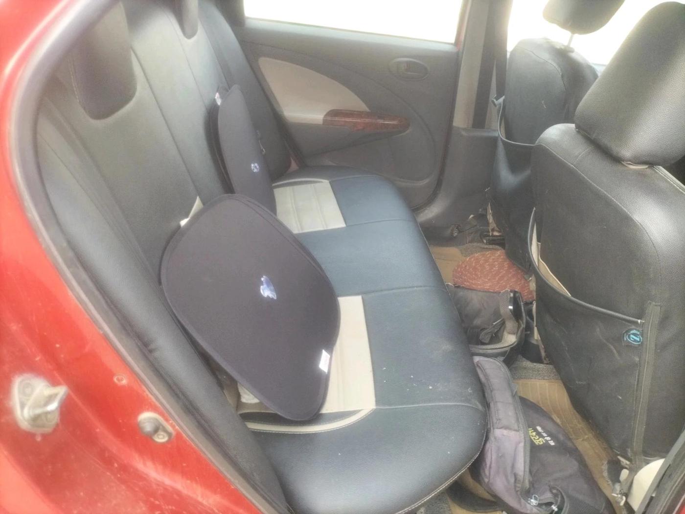 2013 Toyota Etios G, CNG, Manual, 1,01,118 km, interior
