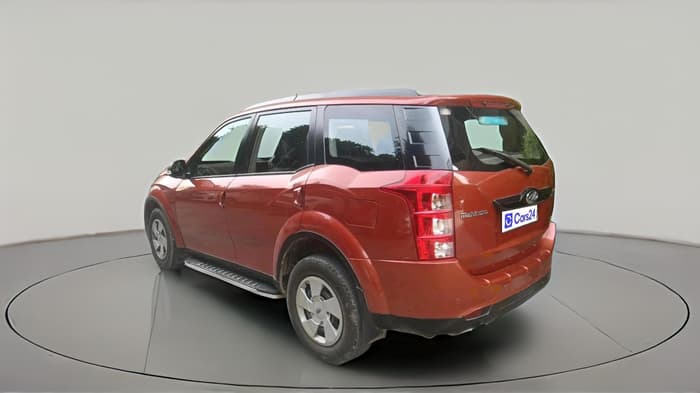 2017 Mahindra XUV500 W6 AT 1.99, Diesel, Automatic, 53,707 km, exterior