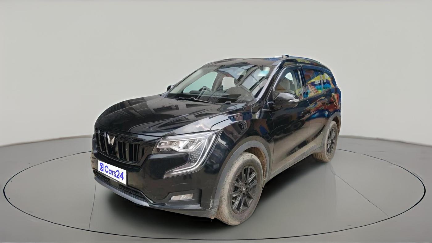 2025 Mahindra XUV700 AX 7 LUXURY P AT 7 STR, Petrol, Automatic, 25,816 km, exterior