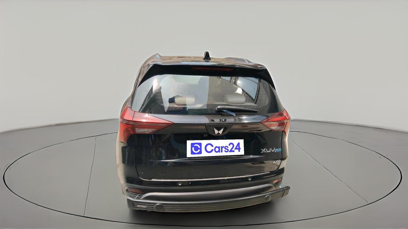 2025 Mahindra XUV700 AX 7 LUXURY P AT 7 STR, Petrol, Automatic, 25,816 km, exterior