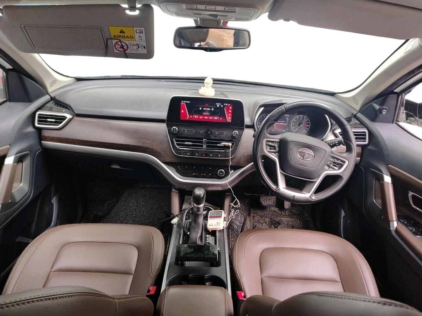 2020 Tata Harrier XZA PLUS 2.0L, Diesel, Automatic, 95,245 km, interior