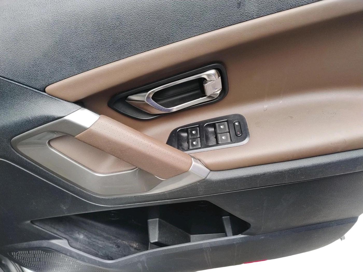 2020 Tata Harrier XZA PLUS 2.0L, Diesel, Automatic, 95,245 km, interior