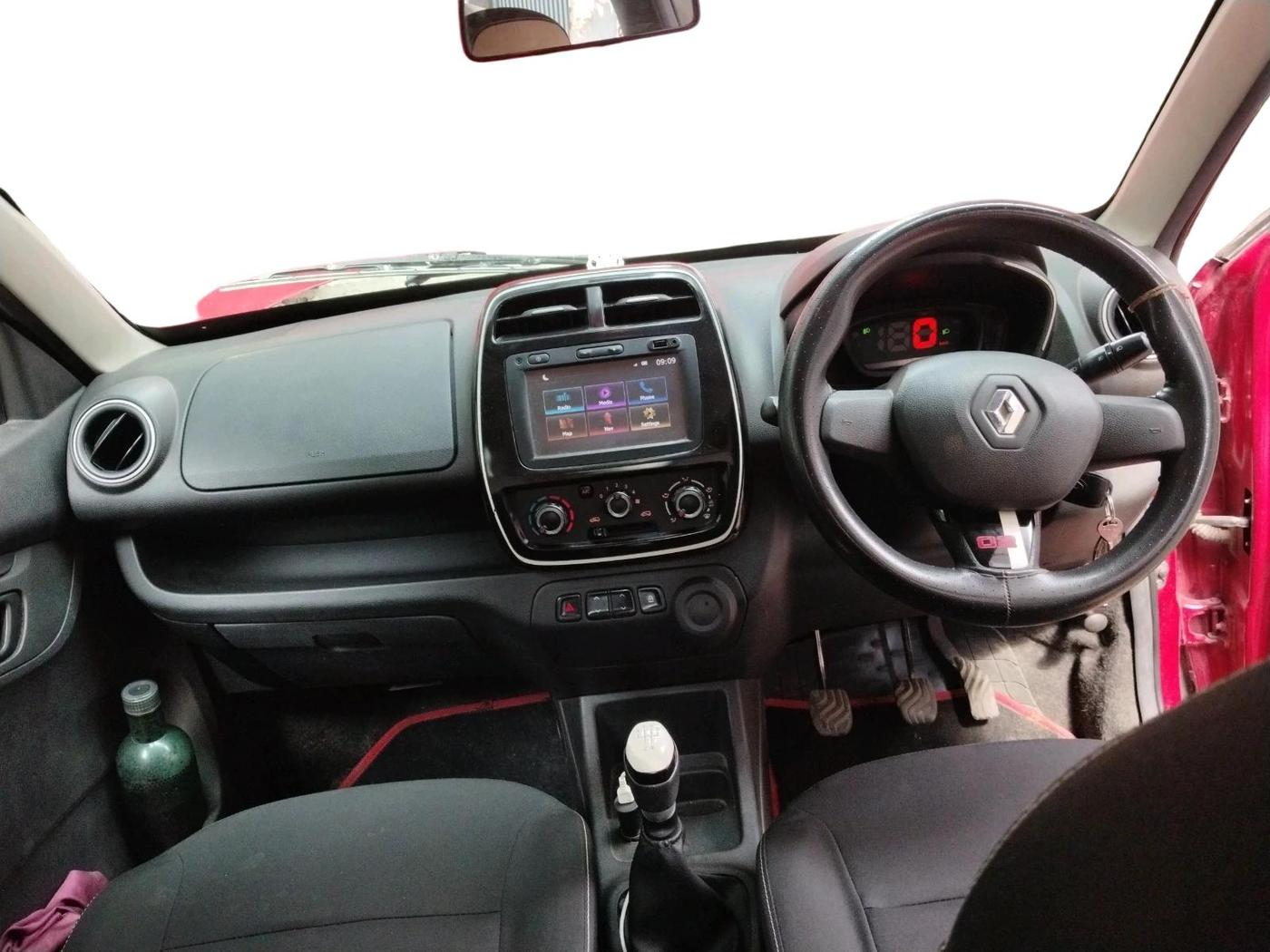 2017 Renault Kwid RXT 02 Anniversary Edition, CNG, Manual, 36,639 km, interior
