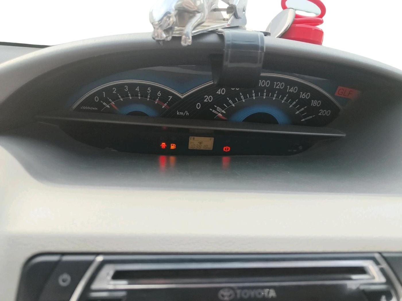 2013 Toyota Etios V, Petrol, Manual, 1,03,818 km, interior