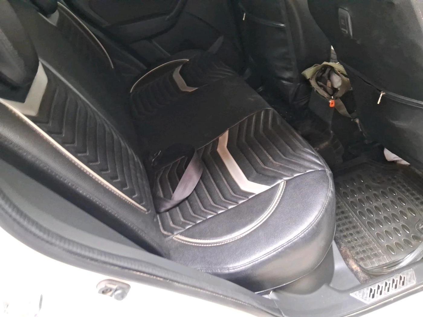 2017 Maruti Vitara Brezza VDI (O), Diesel, Manual, 82,480 km, interior
