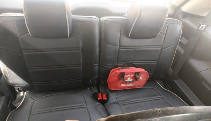 2018 Tata Hexa XE 4X2 7 STR, Diesel, Manual, 1,04,467 km, interior