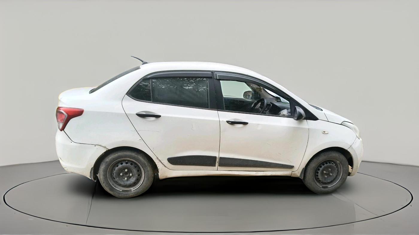 2016 Hyundai Xcent BASE 1.2, CNG, Manual, 1,22,864 km, exterior