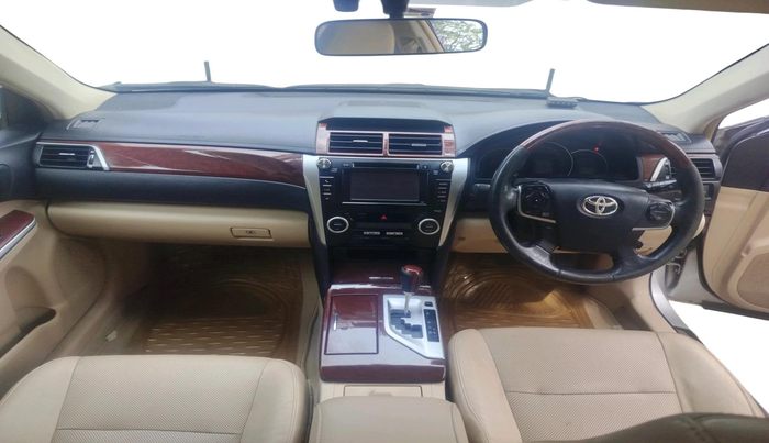 2014 Toyota Camry 2.5L AT, Petrol, Automatic, 1,01,437 km, interior