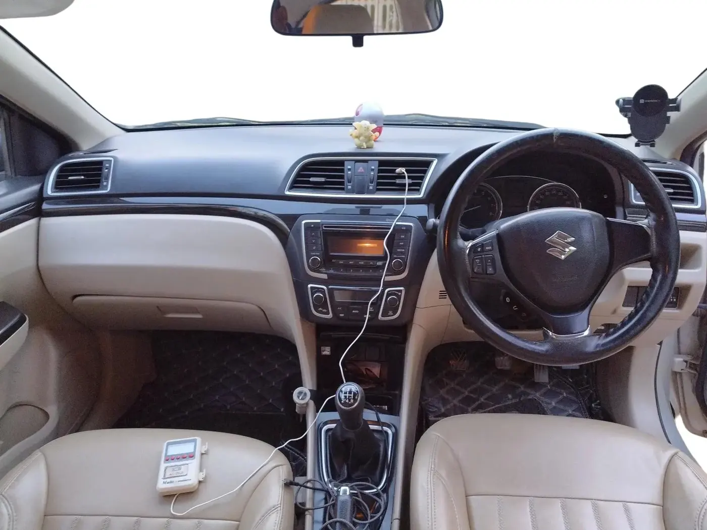 2017 Maruti Ciaz DELTA 1.4 MT PETROL, Petrol, Manual, 74,141 km, interior